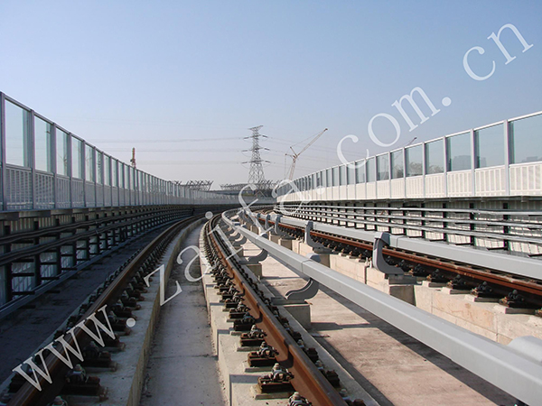 地鐵聲屏障工程